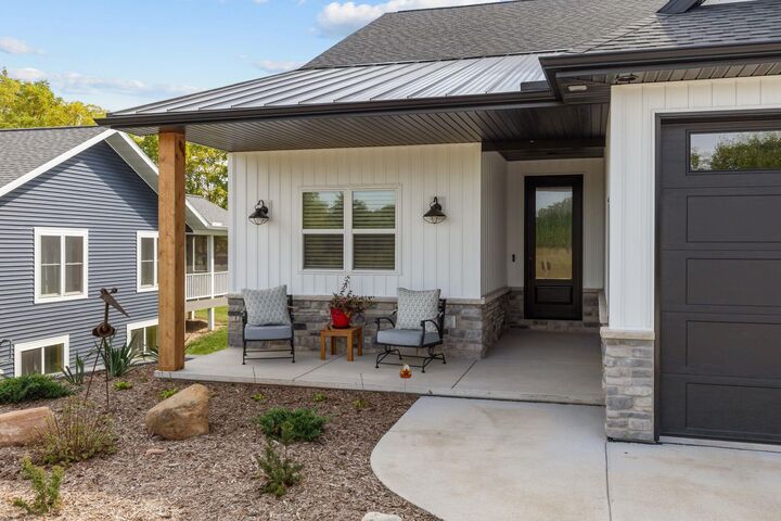 Property Photo:  W881 Summit Court  WI 54941 