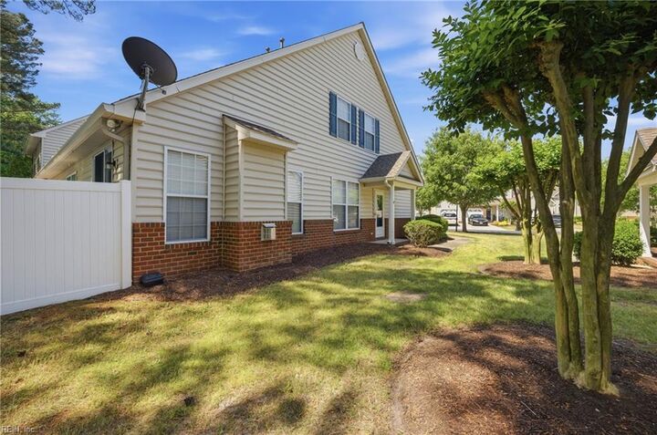 Property Photo: 906 Hunley Dr VA 23462