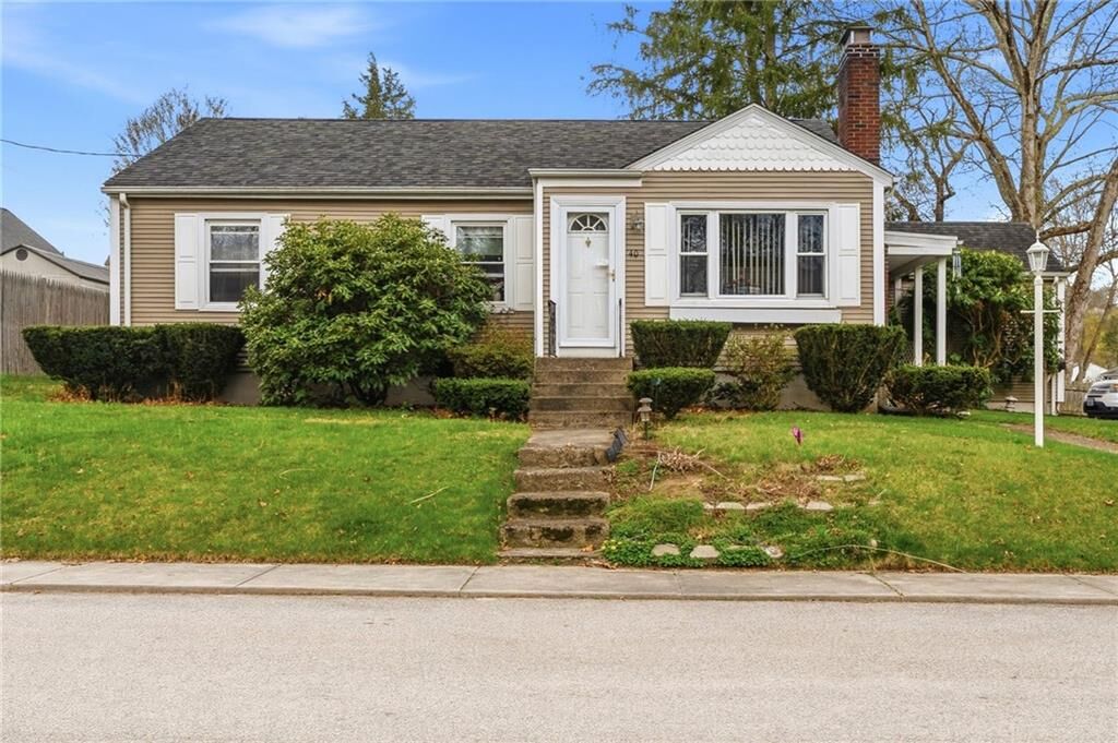 Property Photo:  40 Shortway Drive  RI 02893 