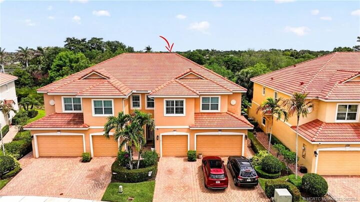 Property Photo:  587 SW Glen Crest Way  FL 34997 