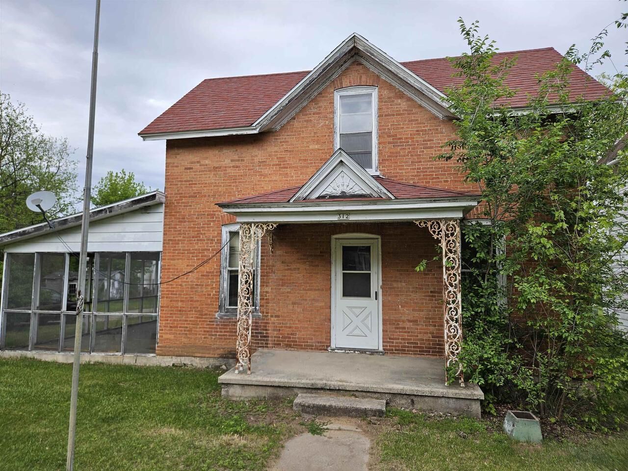 Property Photo: 312 N Elm Street WI 53930