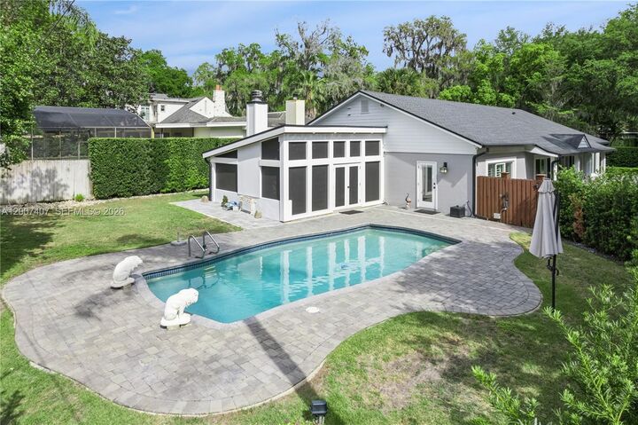 Property Photo:  1110 Alabama  FL 32789 
