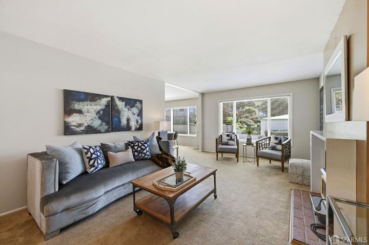 Property Photo:  11 Marview Way  CA 94131 