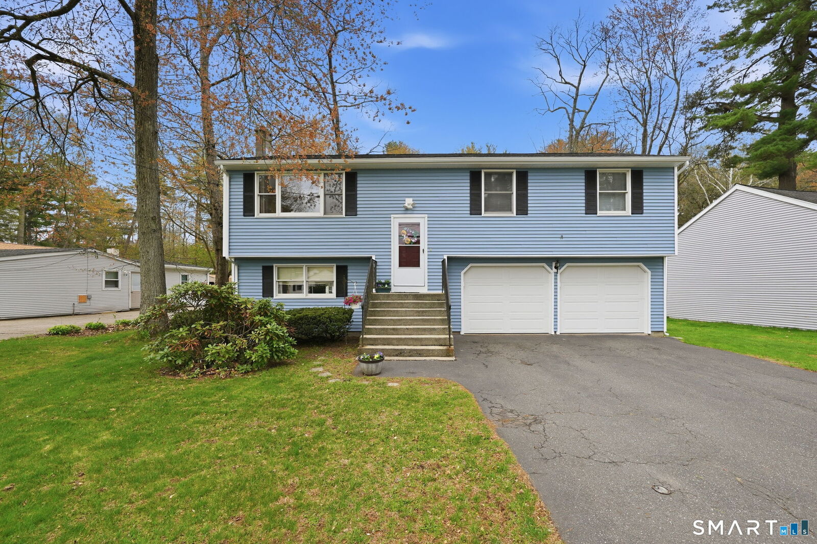 Property Photo:  86 Cottage Road  CT 06082 