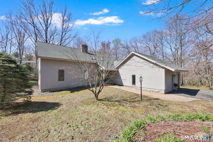 Property Photo:  11 Fox Run  CT 06076 