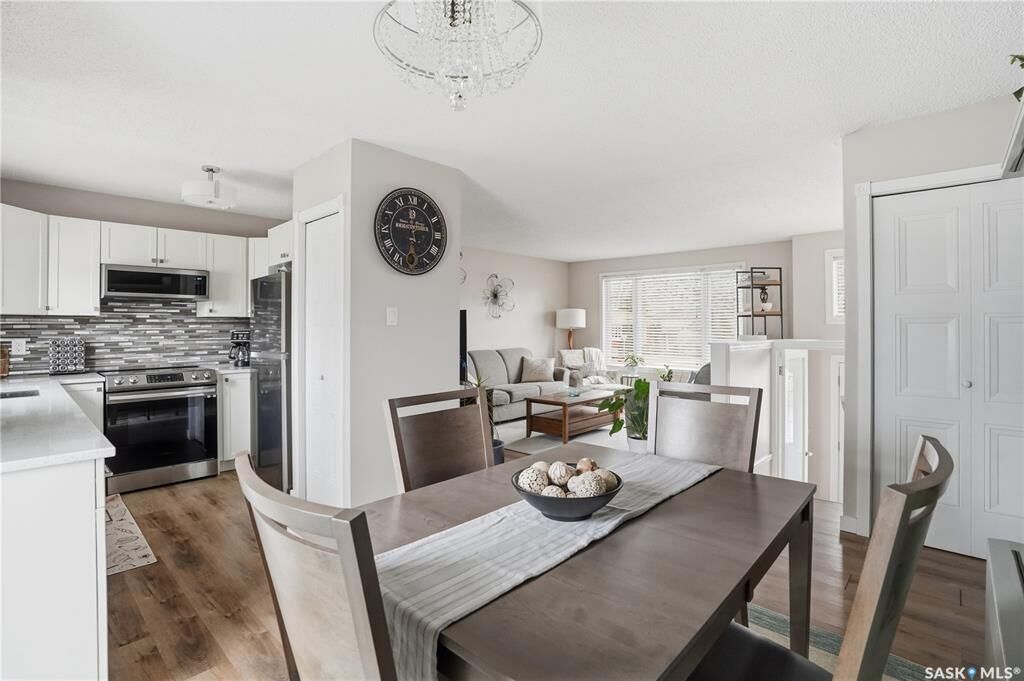 Photo de la propriété:  911 Dorothy Street  SK S4X 1E2 