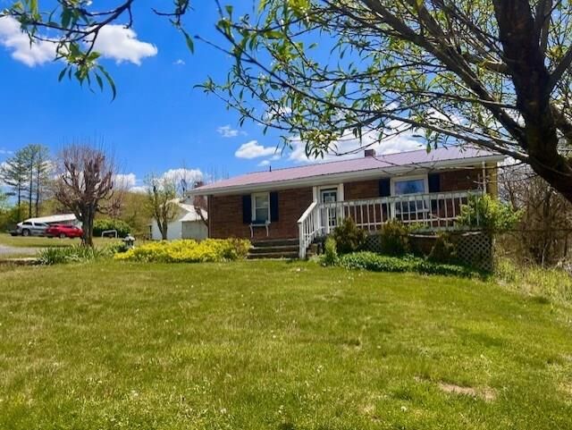 Property Photo:  18 Lee Street  VA 24315 