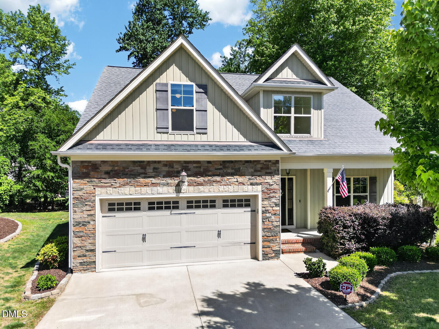 Property Photo:  40 Larkspur Court  NC 27596 