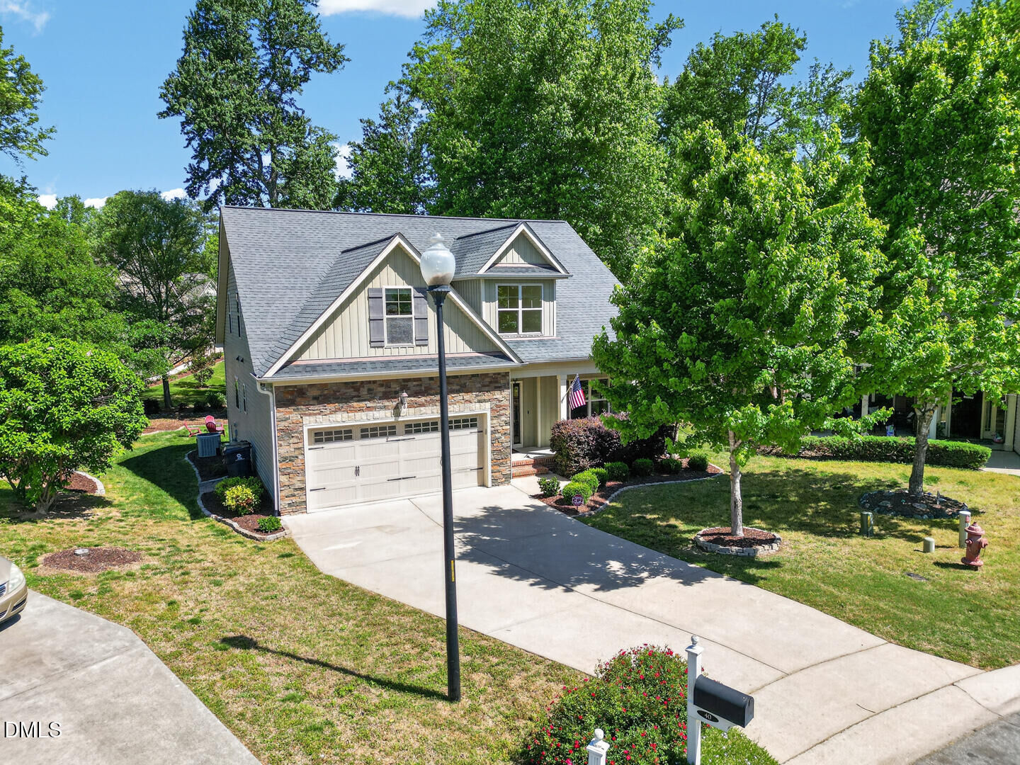 Property Photo:  40 Larkspur Court  NC 27596 