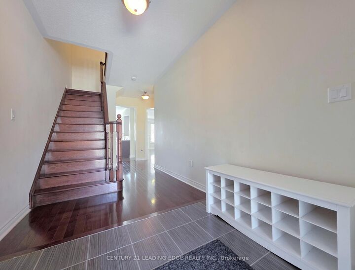 Property Photo:  91 Staglin Court  ON L6C 0M2 