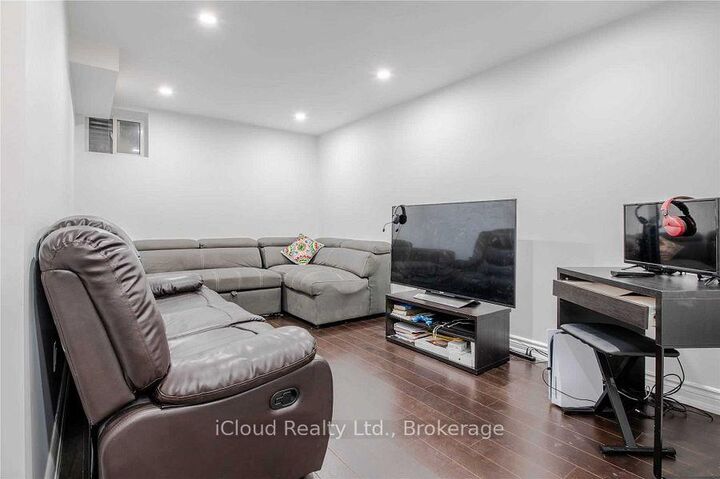 Property Photo: 59 Mary Street ON L4N 1T2