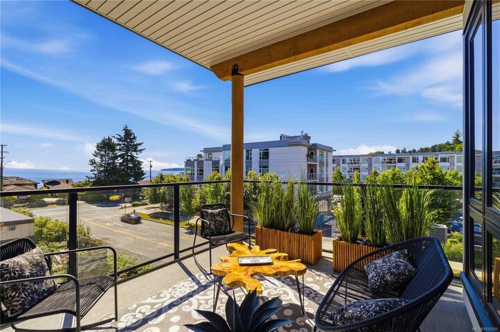 Property Photo: 990 Doumac Ave #306 BC V8Y 1M4