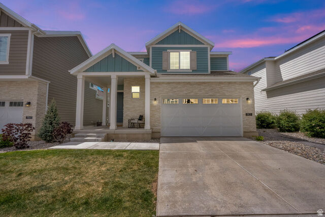 9873 N Sunnybank Pl