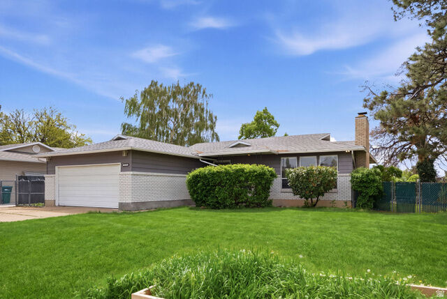Property Photo:  1545 W 1750 N  UT 84041 