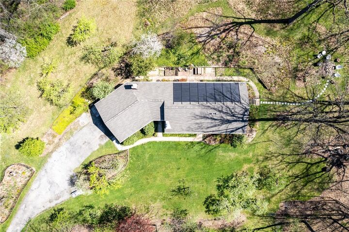 Property Photo:  90 Dietrich Rd  PA 15238 