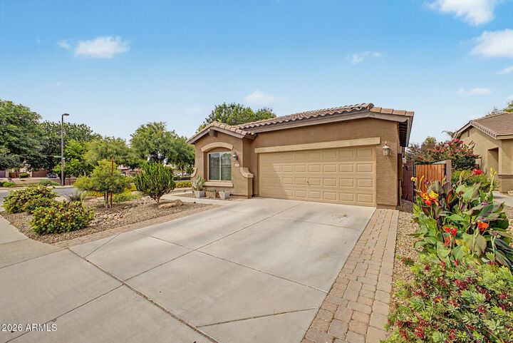 Property Photo: 844 W Harvest Road AZ 85140