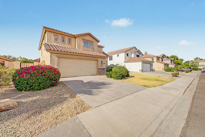 Property Photo:  7464 W Potter Drive  AZ 85308 
