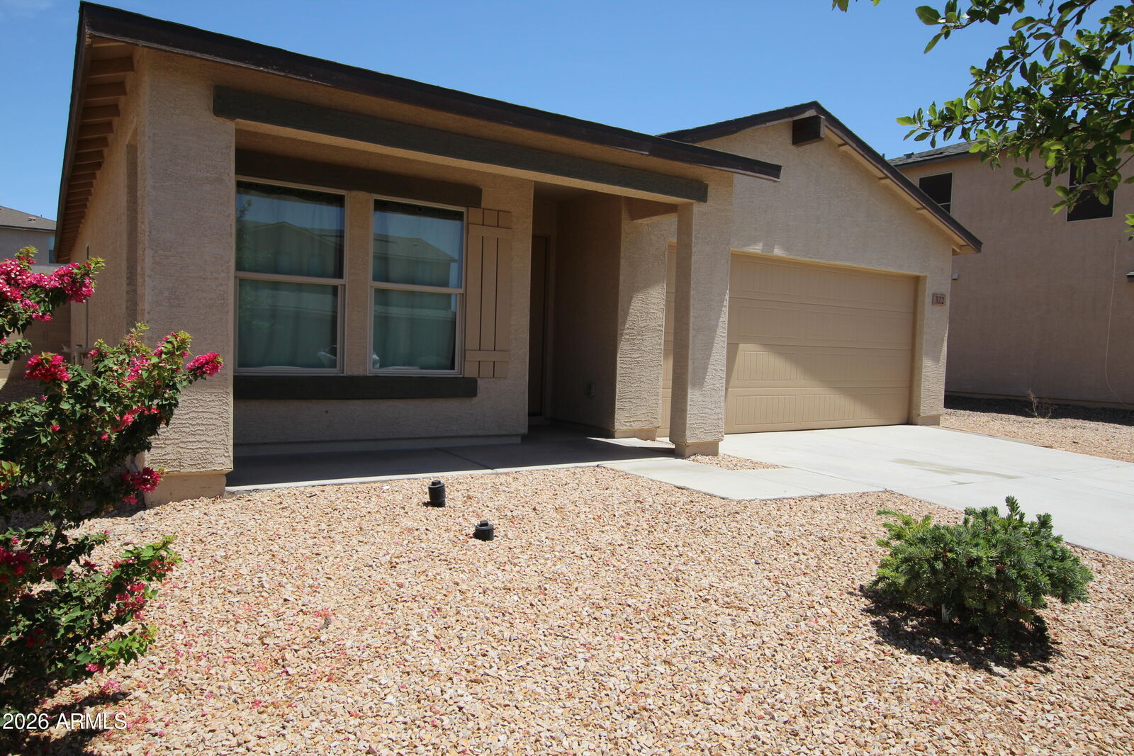 Property Photo: 322 E Bobcat Place AZ 85122