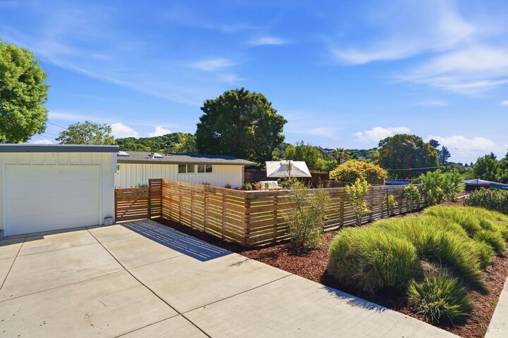 Property Photo:  8 Nova Lane  CA 94945 