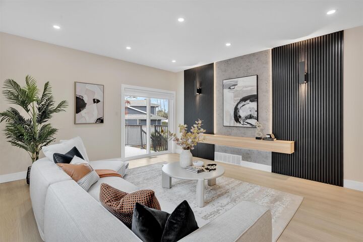 Property Photo:  19725 50A Avenue  BC V3A 7L1 