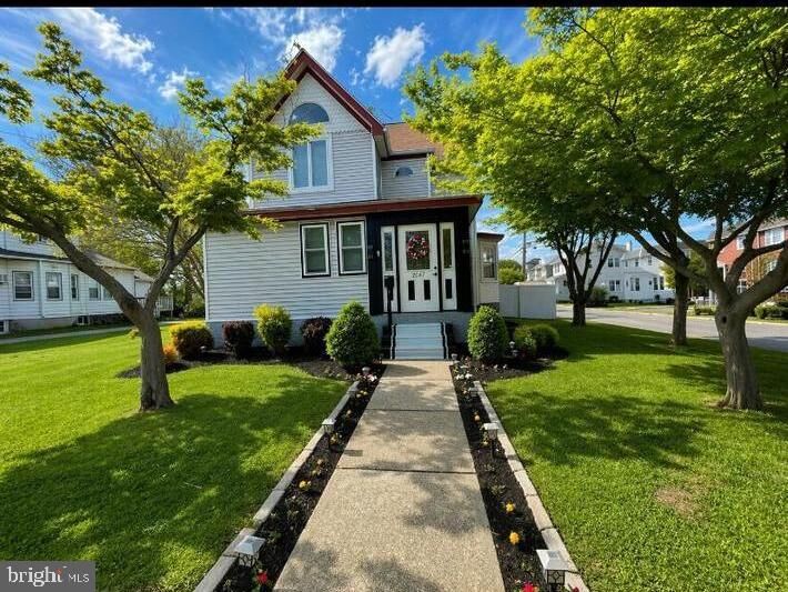 Property Photo:  2047 Walnut Street  PA 19043 