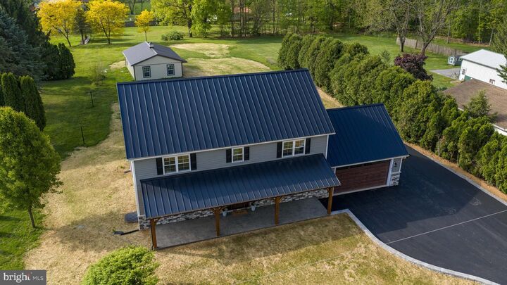 Property Photo:  41 Garloff Road  PA 17067 