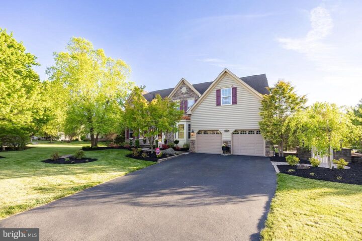 Property Photo:  912 Nottingham Road  PA 19465 