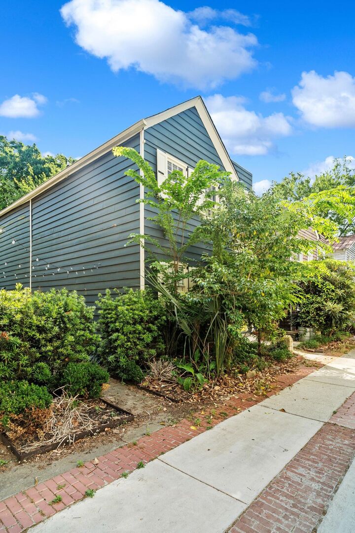 Property Photo:  10 Porters Court  SC 29403 