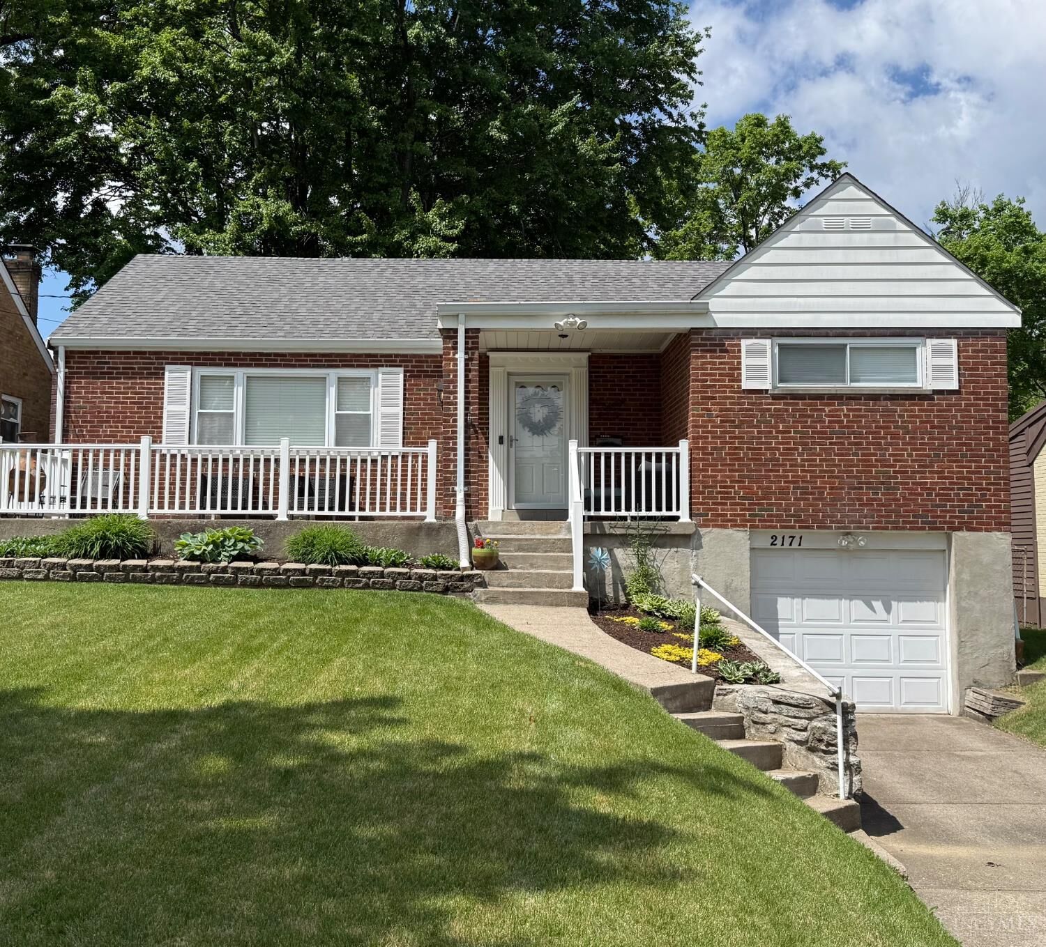 Property Photo:  2171 Sylved Lane  OH 45238 