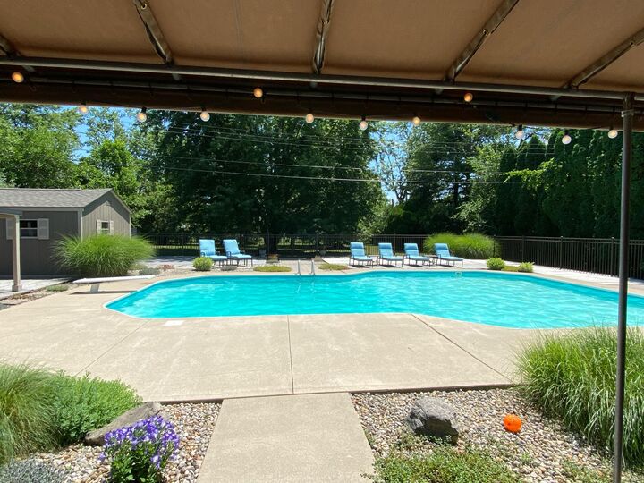 Property Photo:  4994 Henderson Heights Road  OH 43220 