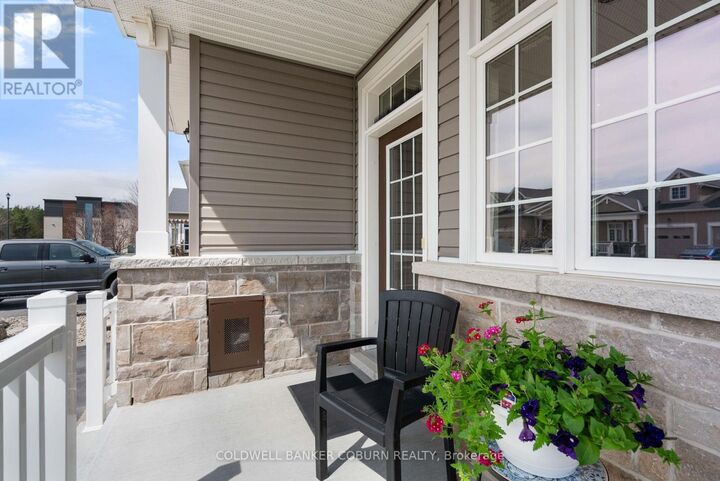 Property Photo:  213 Oxford Street West  ON K0G 1J0 