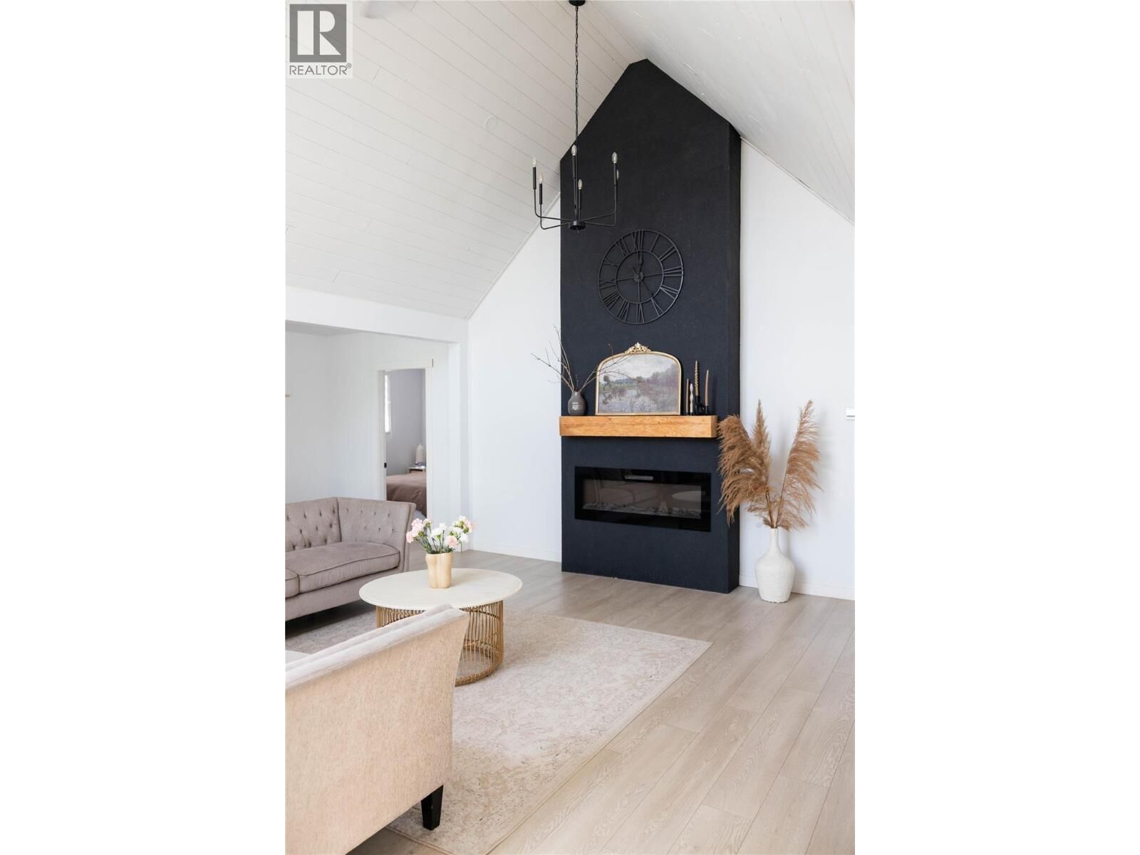 Photo de la propriété:  72 81st Avenue  BC V0H 1H0 