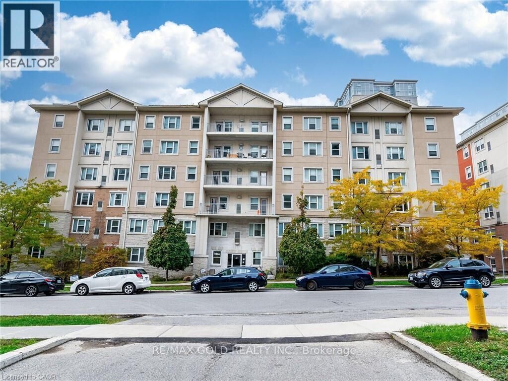 Property Photo:  251 Lester Street 402  ON N2L 3W6 
