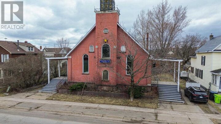 549 Cathcart St — photo 1
