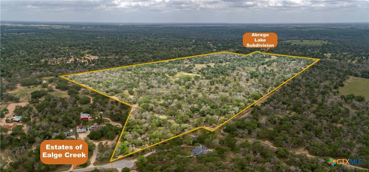 Property Photo:  132 Roemer Lane  TX 78114 