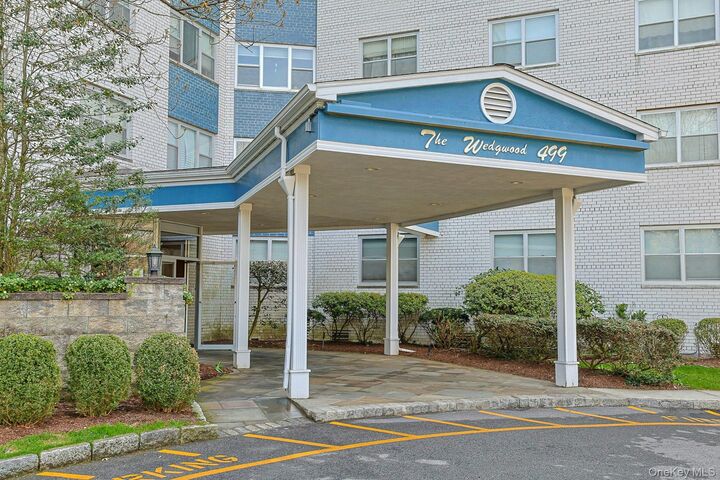 Property Photo:  499 N Broadway 7I  NY 10603 
