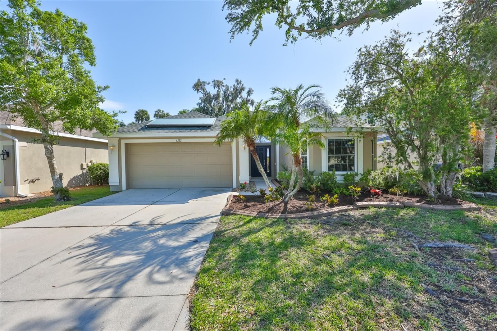 Property Photo:  6232 French Creek Court  FL 34222 