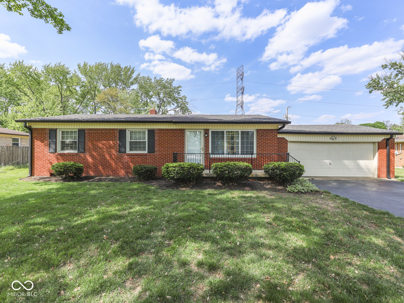 Property Photo:  1216 E Cragmont Drive  IN 46227 