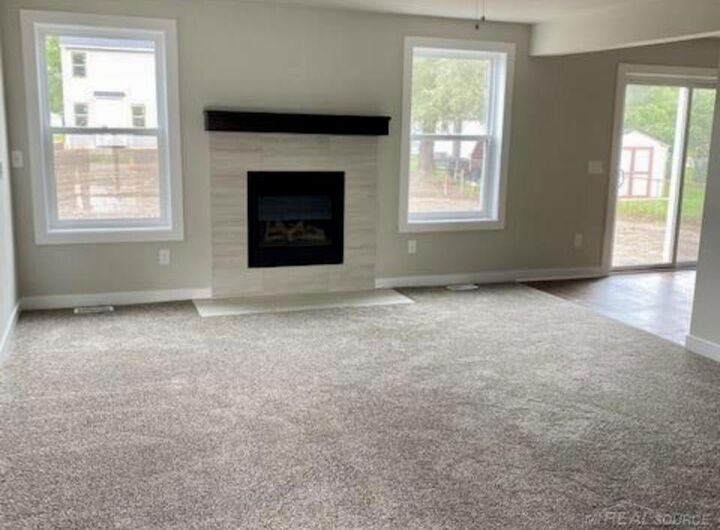 Property Photo: 5515 Meadow View Street Street MI 48310