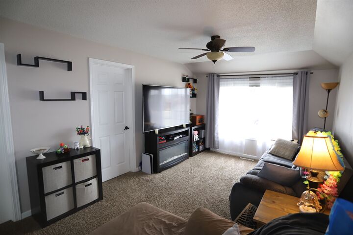 Property Photo:  409 5th St SW  ND 58701 