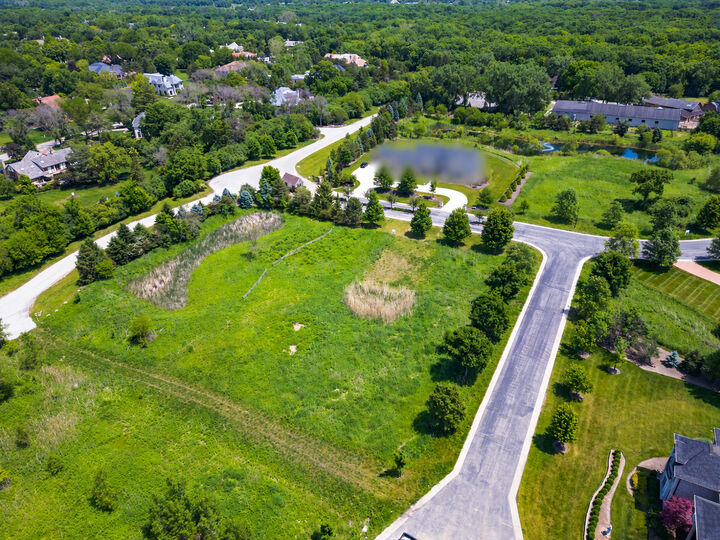 Property Photo:  20 Keller Lane  IL 60523 