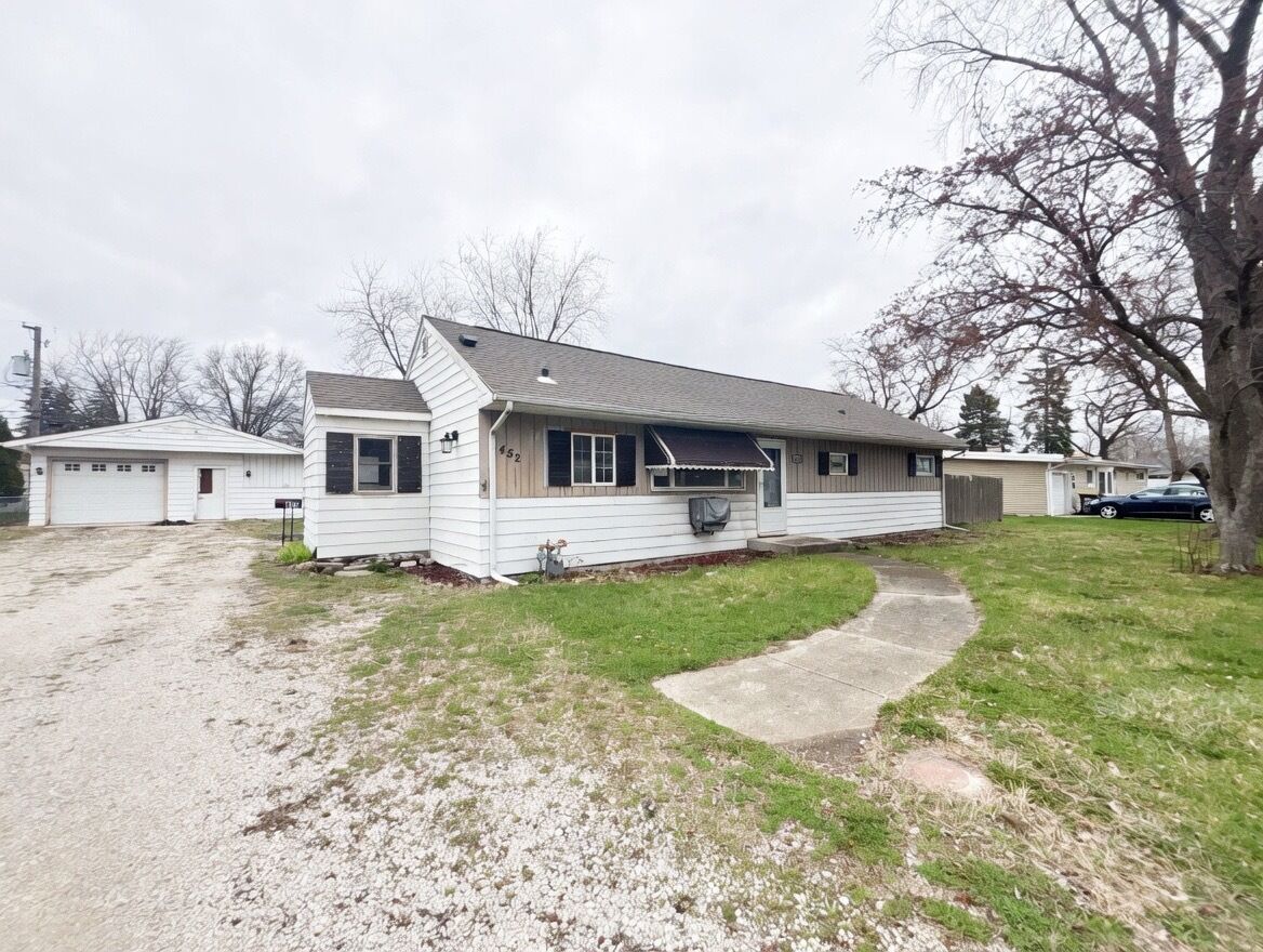 Property Photo:  17W452 Butterfield Road  IL 60181 