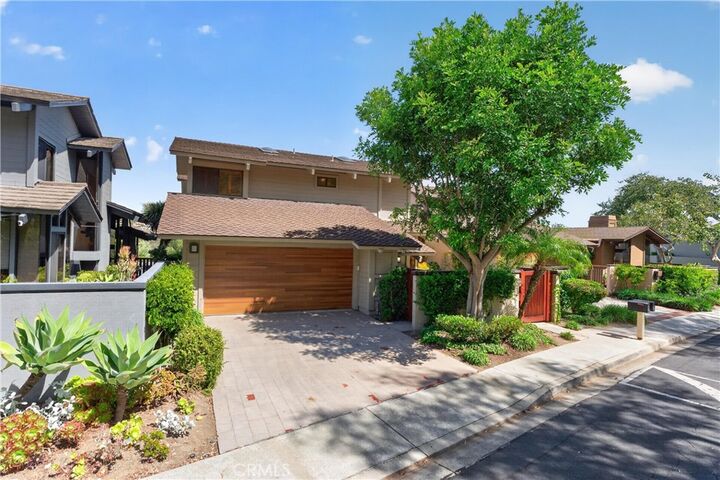 Property Photo:  4 Woodhaven  CA 92677 