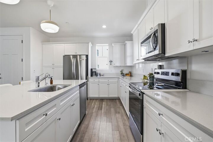 Property Photo:  195 Tango Way  CA 93401 