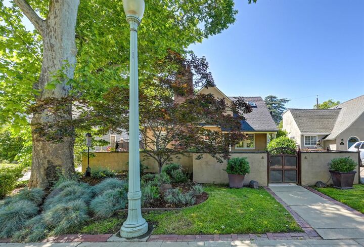 Property Photo:  2686 Donner Way  CA 95818 