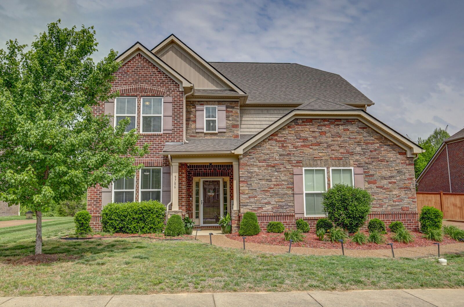 Property Photo: 9786 Glenmore Ln TN 37027