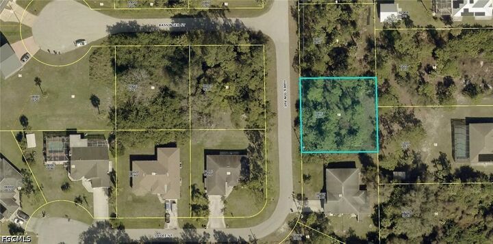 Property Photo:  410 Hamilton Avenue  FL 33972 