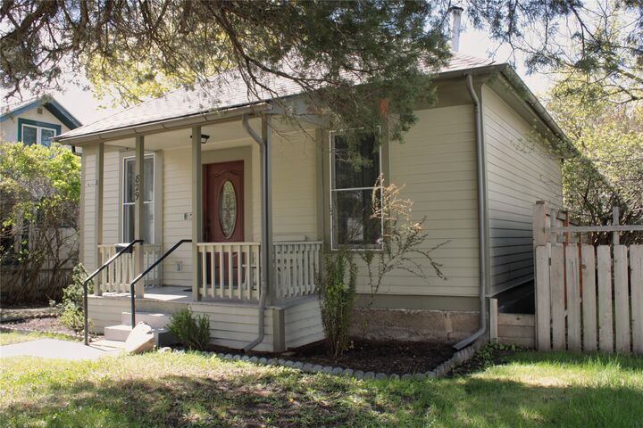 Property Photo:  829 Cherry Street  MT 59802 