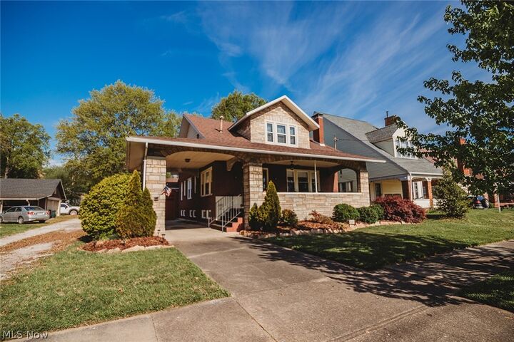 Property Photo:  2107 Park Avenue  WV 26101 