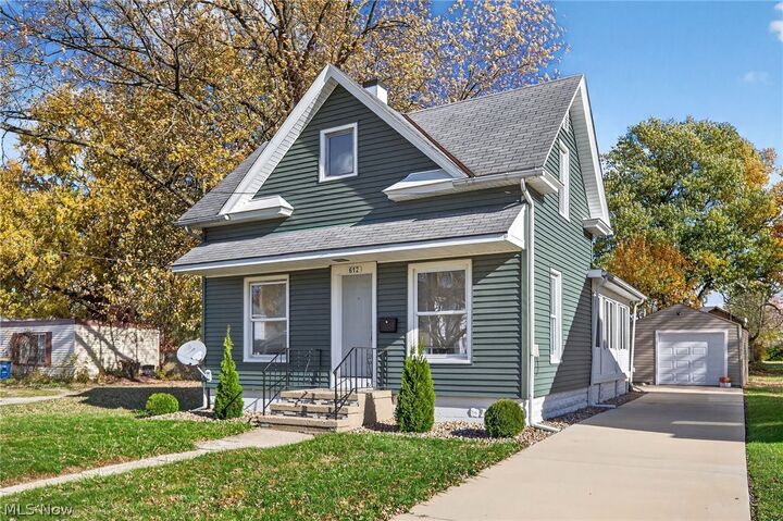 Property Photo:  612 Thayer Avenue  OH 44004 